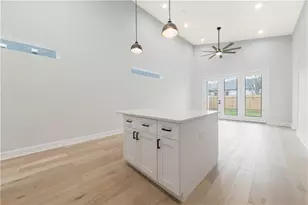 1210 Brentwood St, Austin, TX 78757 - Photo 11