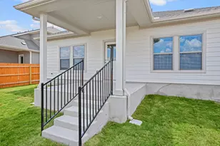 300 Sleep Holw, Jarrell, TX 76537 - Photo 25
