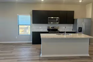 300 Sleep Holw, Jarrell, TX 76537 - Photo 5