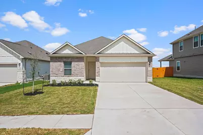 300 Sleep Hollow, Jarrell, TX 76537 - Photo 3
