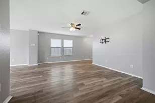 2206 Bluebonnet Dr, Round Rock, TX 78664 - Photo 17