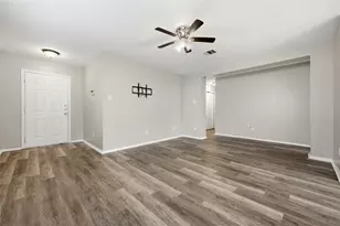 2206 Bluebonnet Dr, Round Rock, TX 78664 - Photo 5