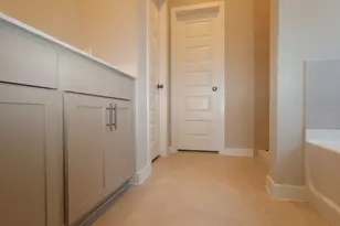 4504 Bridal Veil Dr, Austin, TX 78747 - Photo 7