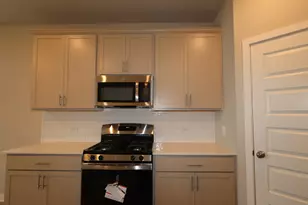 4504 Bridal Veil Dr, Austin, TX 78747 - Photo 9