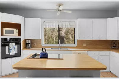 1139 Private Road 7009 Road, Lexington, TX 78947 - Photo 9