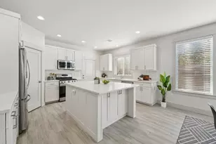 3711 Cedar St, Austin, TX 78705 - Photo 3