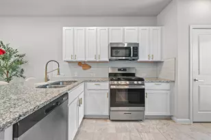 9015 Cattle Baron Path, Austin, TX 78747 - Photo 11