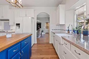 12303 Triple Creek Cir, Dripping Springs, TX 78620 - Photo 13