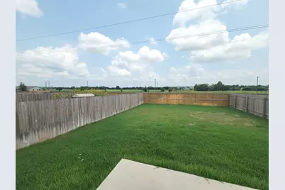 500 Magnum Force Drive, Jarrell, TX 76537 - Photo 5