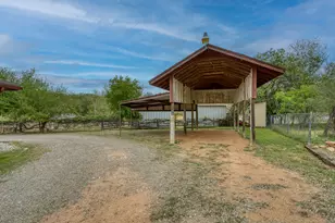 4317 River Oaks Dr, Kingsland, TX 78639 - Photo 7