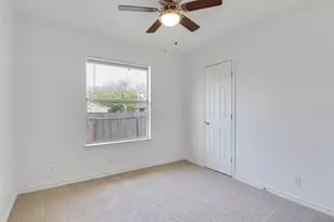 300 Tamara Dr, Georgetown, TX 78628 - Photo 9