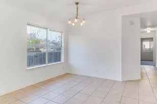 300 Tamara Dr, Georgetown, TX 78628 - Photo 5