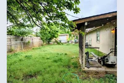 113 Beck Street, Florence, TX 76527 - Photo 17