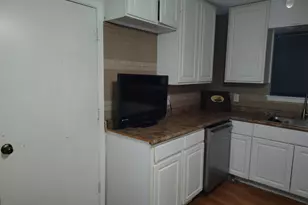 113 Beck St, Florence, TX 76527 - Photo 1