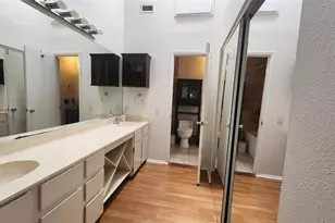 7122 Wood Hollow Dr, Austin, TX 78731 - Photo 17