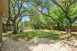 3106 Honey Tree Ln, Austin, TX 78746 - Photo 33