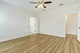 128 Almquist St, Hutto, TX 78634 - Photo 25