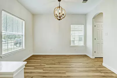 128 Almquist Street, Hutto, TX 78634 - Photo 5