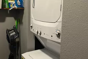 912 W 22 1/2 St, Austin, TX 78705 - Photo 3