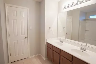 210 Kings Ridge Drive, Buda, TX 78610 - Photo 19