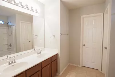 210 Kings Ridge Drive, Buda, TX 78610 - Photo 17