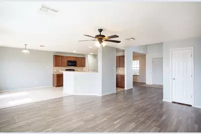 210 Kings Ridge Drive, Buda, TX 78610 - Photo 3