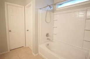 210 Kings Ridge Dr, Buda, TX 78610 - Photo 19