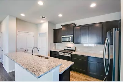 129 Goldfinch Drive, San Marcos, TX 78666 - Photo 9