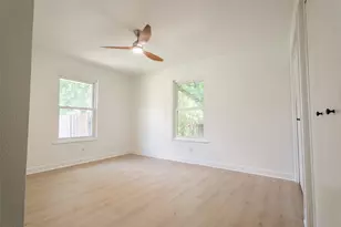 1613 Glencrest Dr, Austin, TX 78723 - Photo 27