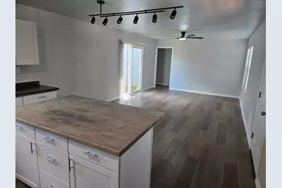 22101 Four Hundred Avenue, Spicewood, TX 78669 - Photo 3