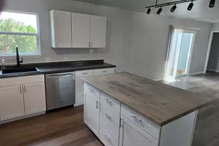 22101 Four Hundred Ave, Spicewood, TX 78669 - Photo 7