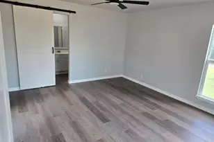 22101 Four Hundred Ave, Spicewood, TX 78669 - Photo 13