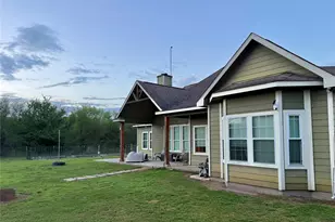 2015 Skrivanek Rd, Sealy, TX 77474 - Photo 33