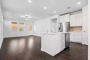 15604 Ellinger Dr, Austin, TX 78728 - Photo 9