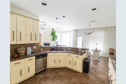 1221 Laurel Oak Trail, Pflugerville, TX 78660 - Photo 19
