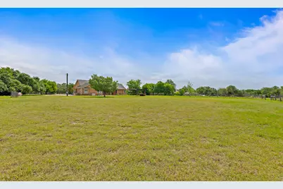 221 Mustang Mesa, Liberty Hill, TX 78642 - Photo 37