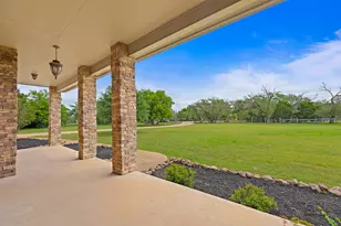 221 Mustang Mesa, Liberty Hill, TX 78642 - Photo 3