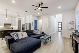 1309 Kneehigh Ln, Georgetown, TX 78633 - Photo 5