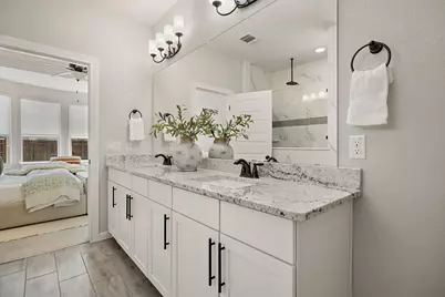 165 Cascata Way, Liberty Hill, TX 78642 - Photo 17