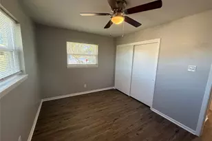 176 W Sweetbriar Dr, Marble Falls, TX 78654 - Photo 7