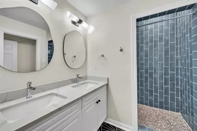 2403 S 3rd Street, Austin, TX 78704 - Photo 3