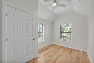 2403 S 3rd St, Austin, TX 78704 - Photo 17
