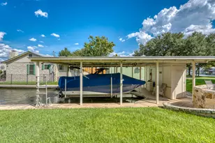 301 Princess Ln, Sunrise Beach, TX 78643 - Photo 7
