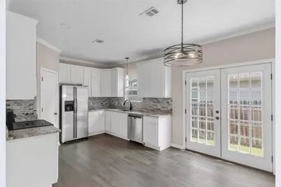 904 New York Street, Bryan, TX 77803 - Photo 3