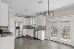 904 New York St, Bryan, TX 77803 - Photo 3