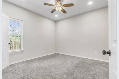 904 New York Street, Bryan, TX 77803 - Photo 5