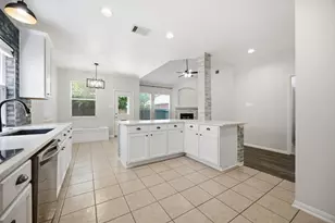 608 Spanish Oak Terrace, Round Rock, TX 78681 - Photo 13