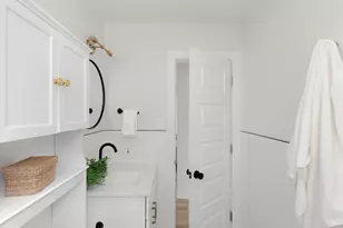 6210 Hyside Dr, Austin, TX 78723 - Photo 31