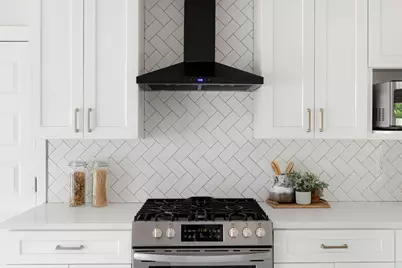 6210 Hyside Drive, Austin, TX 78723 - Photo 9