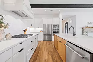 925 Indian Hawthorne Dr, Georgetown, TX 78628 - Photo 11